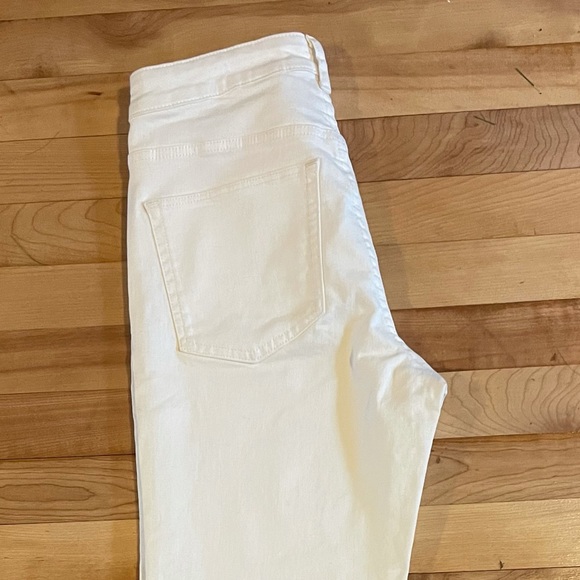 White straight leg denim style pant - Picture 4 of 4